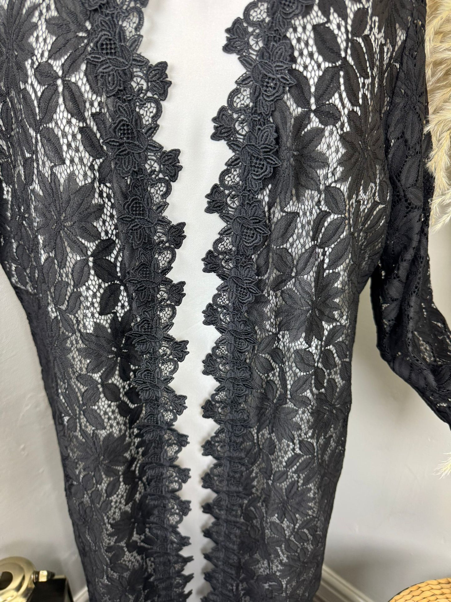 Black Lace Open Abaya £20/ 3 for £55